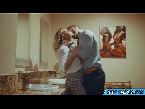 ❤️ Kapag ang isang busty blonde seduces sa isang pampublikong banyo Porno vk sa amin tl.niceporn-tv.ru